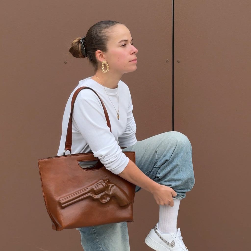 Brown revolver bag image 3