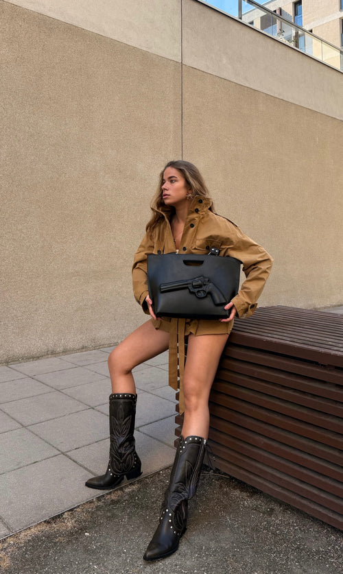 Black revolver bag image 0