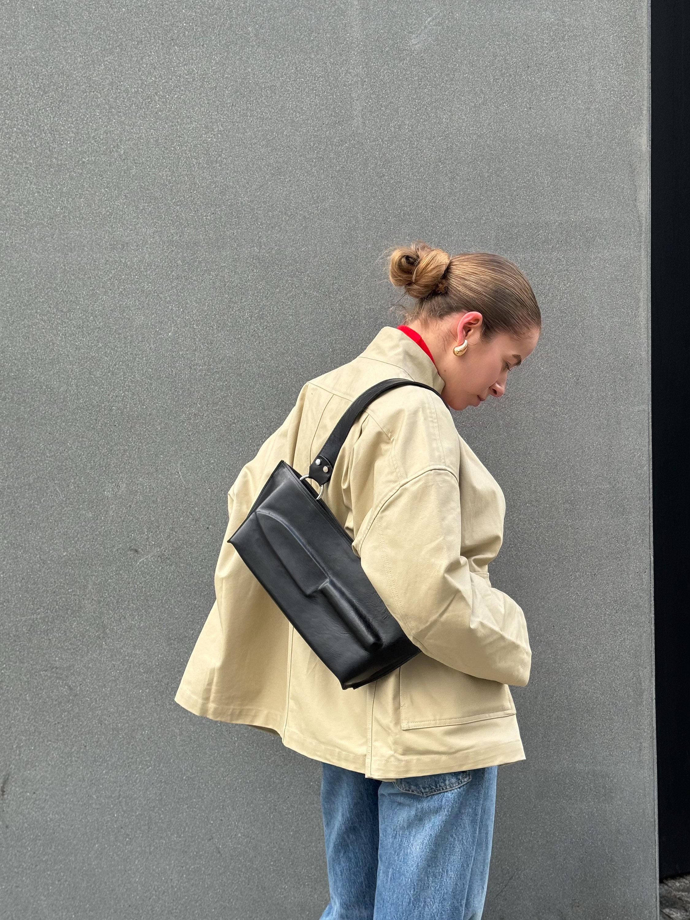 Knife mini bag in black image 3