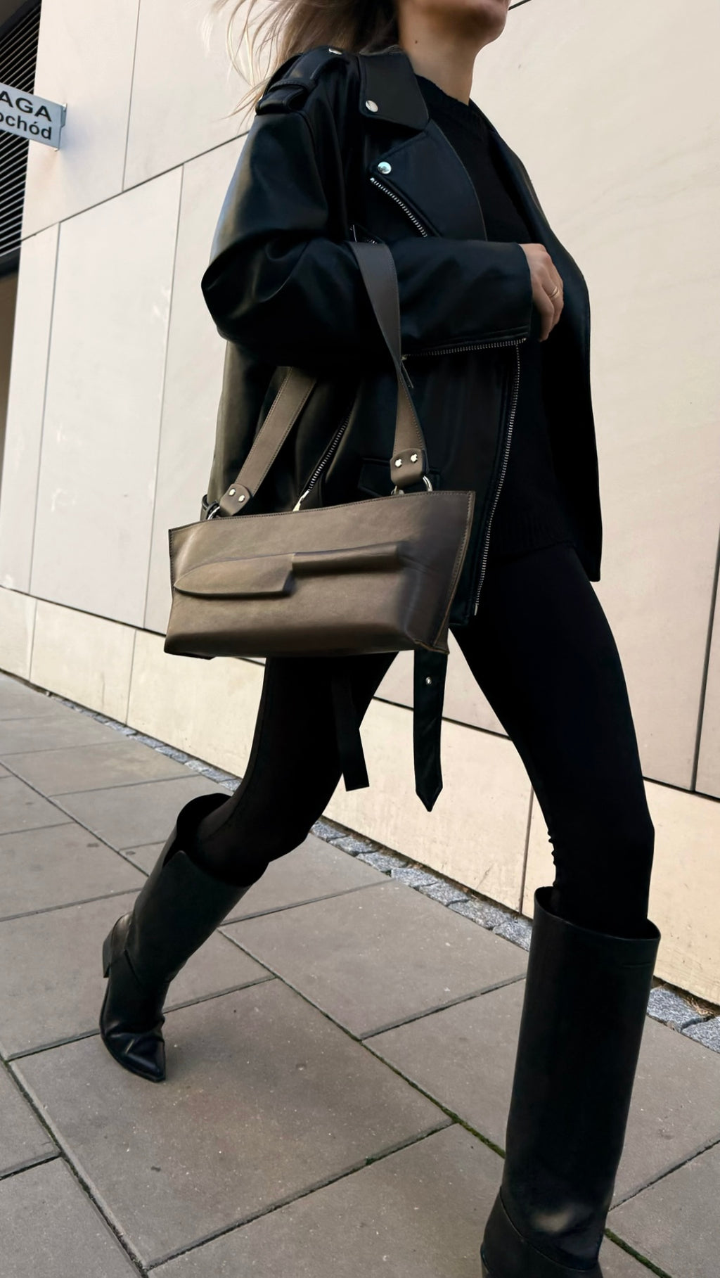 Knife bag in grey  image 1