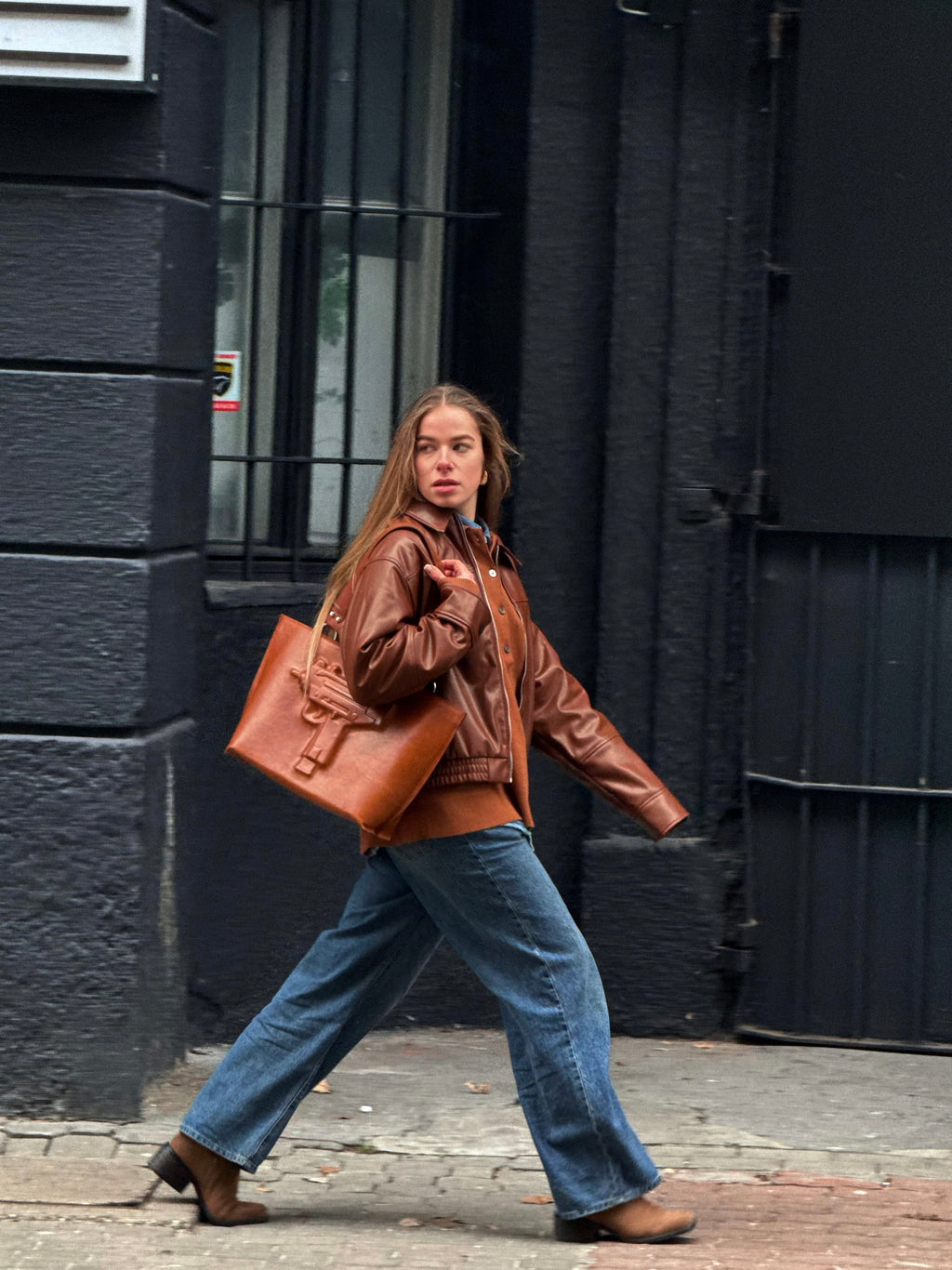 Uzi bag in brown  image 3