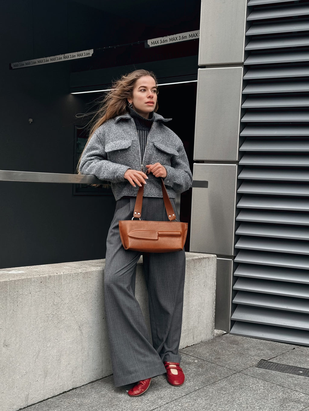 Knife mini bag in brown image 3